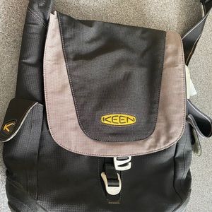 KEEN OSWEGO CROSSBODY BAG